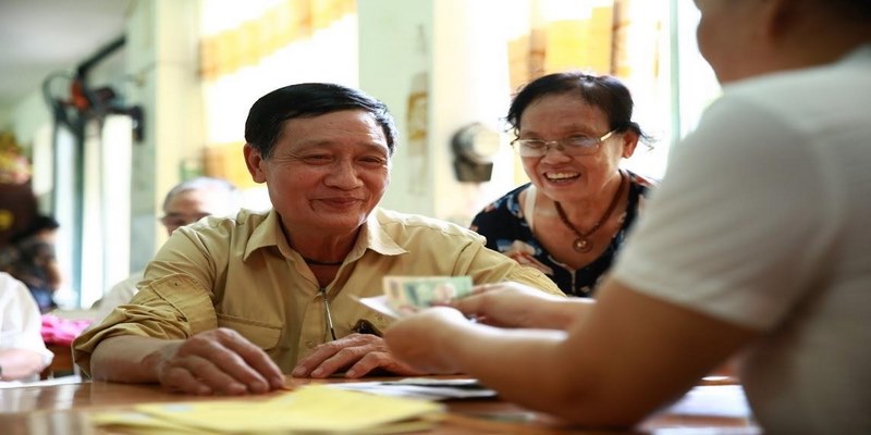 Người nghỉ hưu trước tuổi sẽ được hưởng các chế độ trợ cấp khác nhau