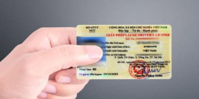 Để nâng từ bằng C lên D, người lái cần có ít nhất 3 năm hành nghề