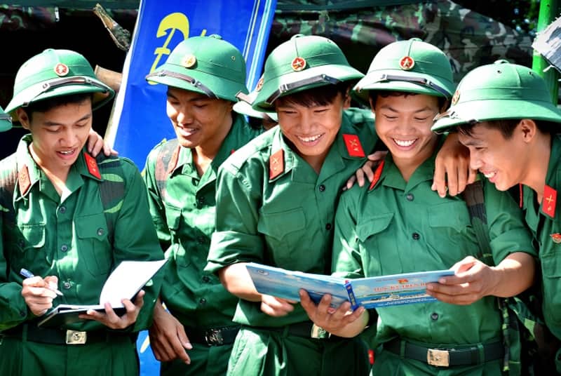 Quân nhân xuất ngũ là đối tượng được nhận BHXH một lần