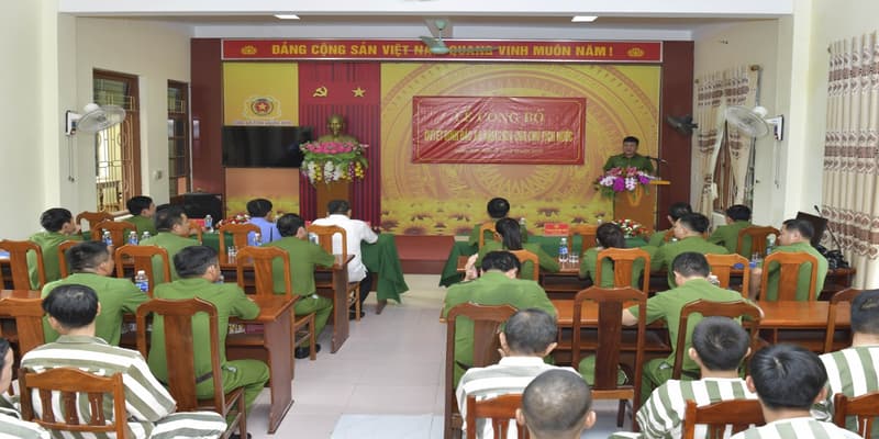 Chính sách khoan hồng do Nhà nước ban hành