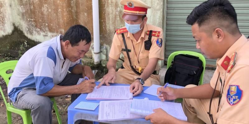 Cá nhân hoặc tổ chức vi phạm có thể nộp phạt theo nhiều phương thức