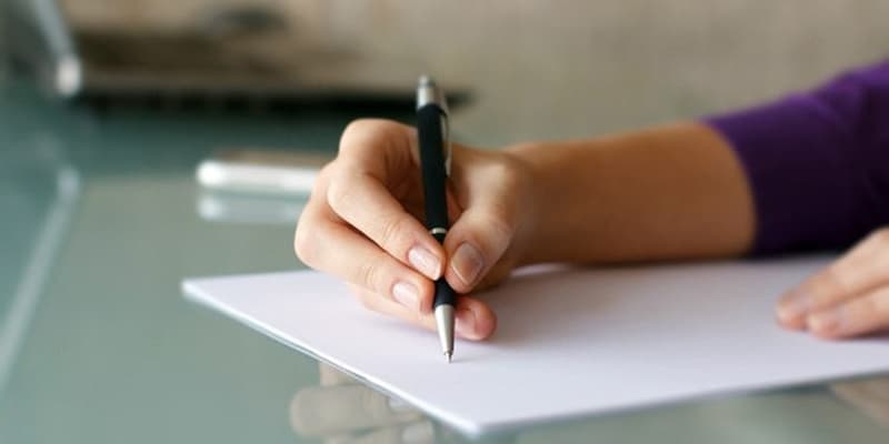 Bạn cần cập nhật thông tin chi tiết và rõ ràng trong CV