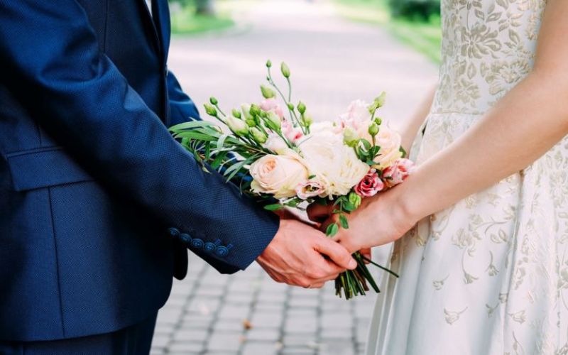 Luật có quy định phạt tiền nếu kết hôn muộn không?