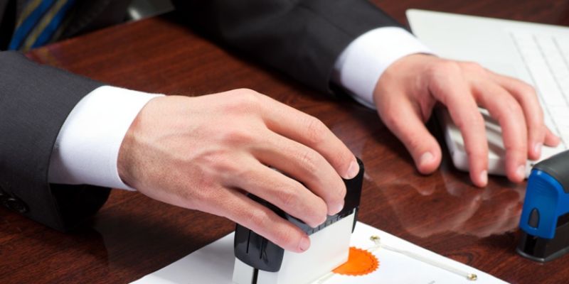 Yêu cầu đạo đức hành nghề công chứng hiện nay