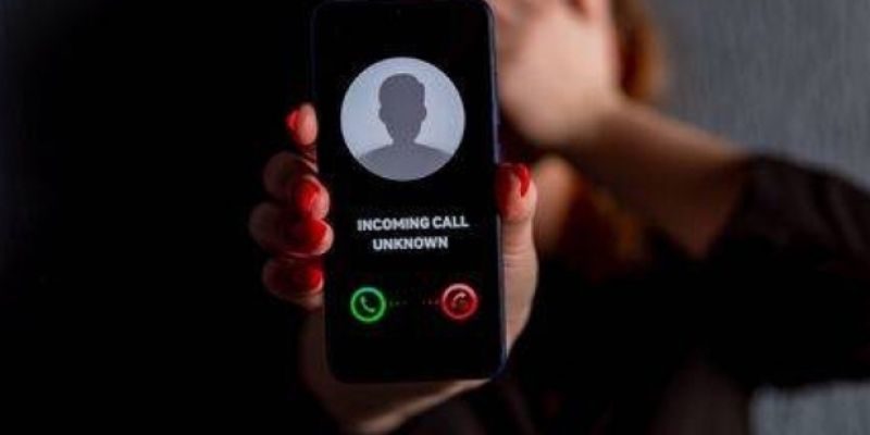 Phòng tránh các thủ đoạn gọi điện lừa đảo qua mạng