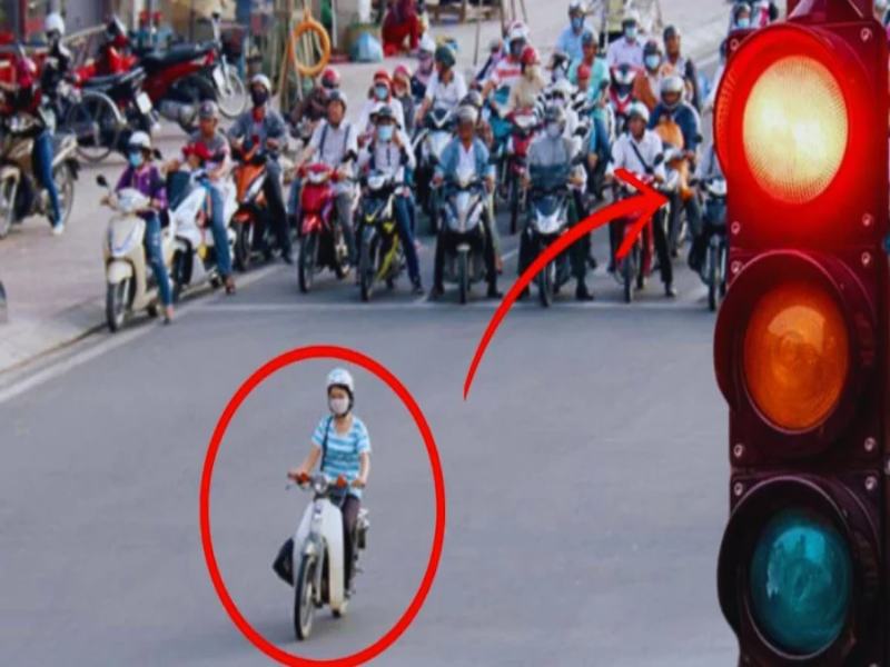 Phạt vượt đèn đỏ với mọi loại phương tiện 