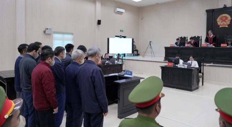 Khắc phục hậu quả trong vụ án hình sự với mong muốn được cộng đồng chấp nhận trở lại
