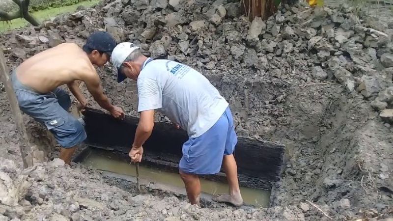 Tội xâm phạm mồ mả được quy định tại Điều 319 theo Bộ luật Hình sự 2015