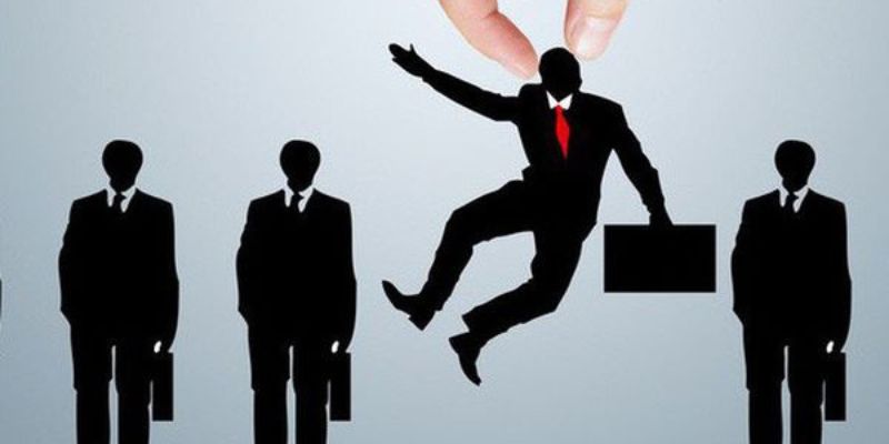 Tuân thủ theo nguyên tắc cụ thể của việc cắt giảm biên chế
