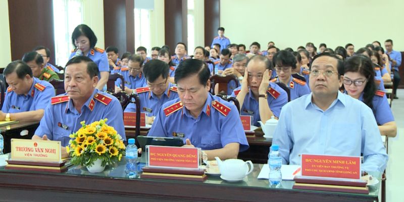 Đảm bảo đầy đủ các thông tin cần có trong bản cáo trạng 