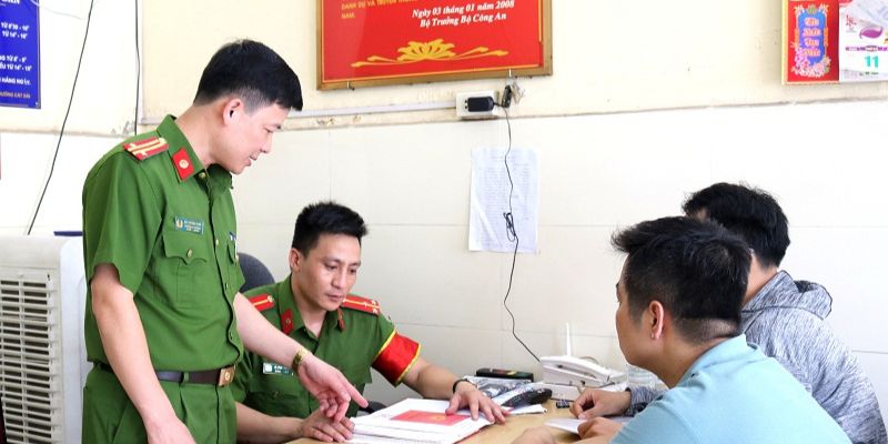 Quy định mới nhất về giờ làm việc của Công an phường