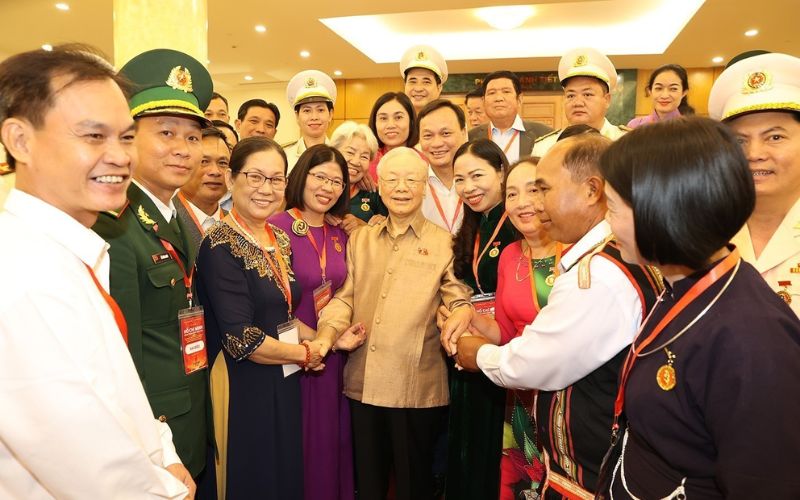 Giáo dục về vai trò của chỉ thị trong đời sống