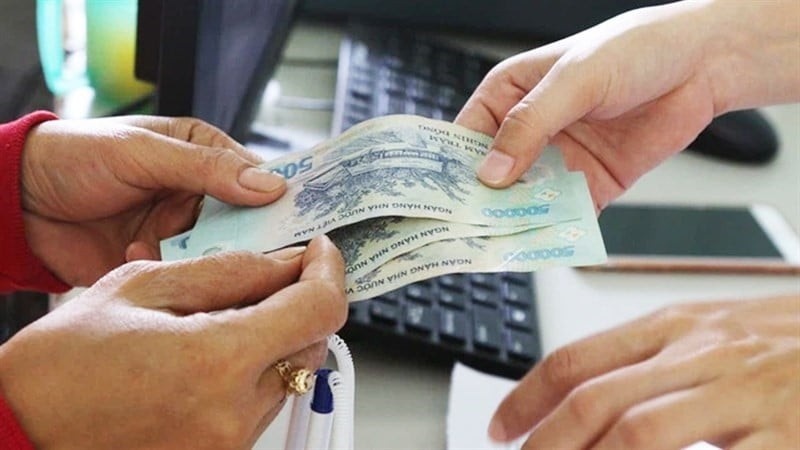 Người lao động được hưởng phụ cấp và phúc lợi theo luật lao động