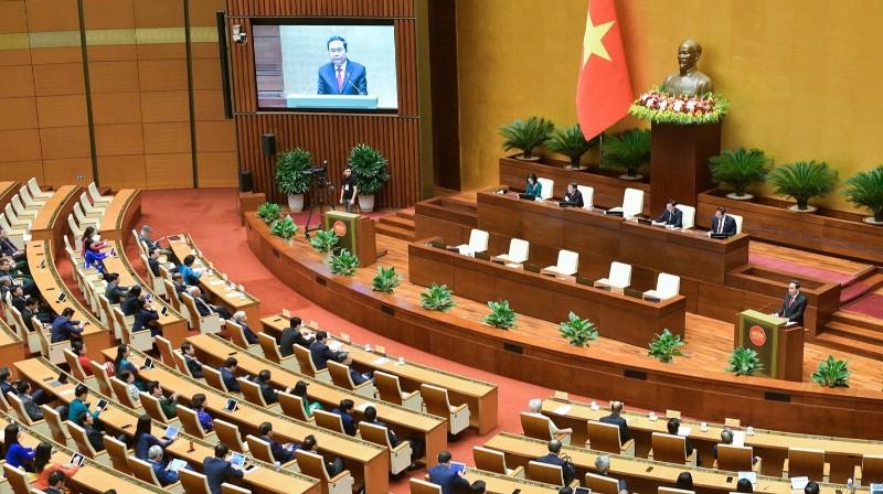 Quốc hội họp để ban hành Luật đầu tư công số 58/2024/QH15