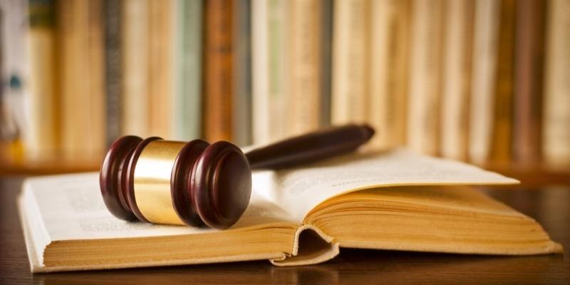 Những văn bản pháp luật được ban hành bởi các cá nhân, cơ quan có thẩm quyền
