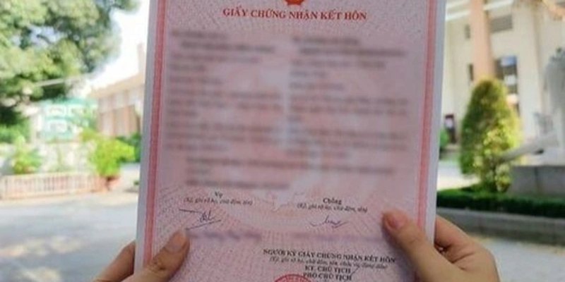 Hai bên cam kết hiện tại không trong tình trạng có vợ hoặc có chồng