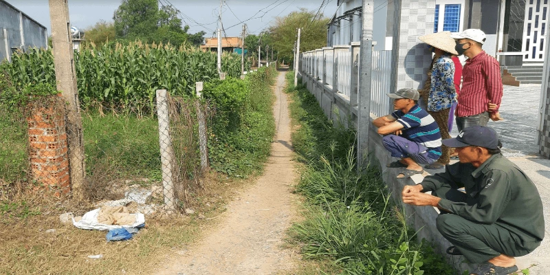 Người dân có thể nộp đơn đề nghị mở lối đi qua đất liền kề